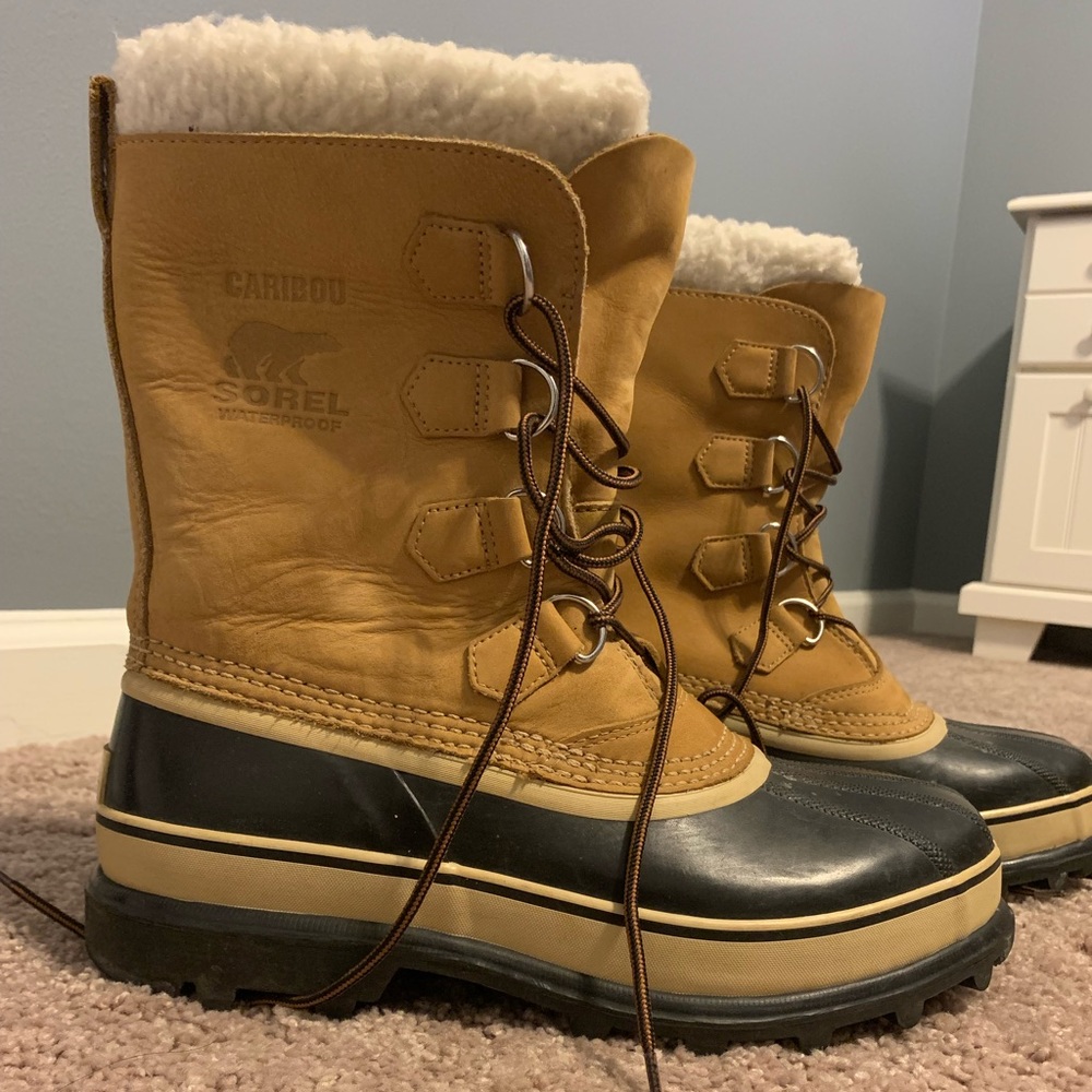 Sorel Men’s Caribou Waterproof Boots Size 9 (runs large, fits like a 10)